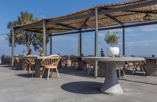 Vourvoulos House | Santorini Villas