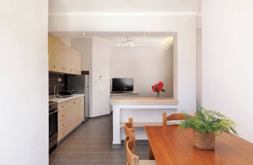 Dassia Apartment | Santos Luxury Apartment No. 35 – Elegant 2-Bedroom Beachside Retreat in Dassia