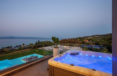 Haniotis Villa | Sapphire Villa, Horizon Dream Villas
