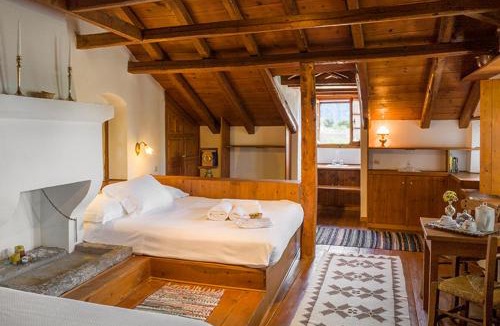 Papigo House | Saxonis Houses & Saxonis Villa