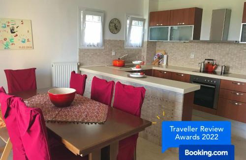 Pelekas Apartment | Schönes Familienappartement in Pelekas, Corfu mit Meerblick