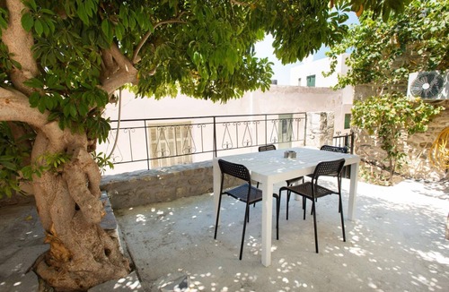 Kouses Apartment | Schefflera Apt, Cretan Traditional House