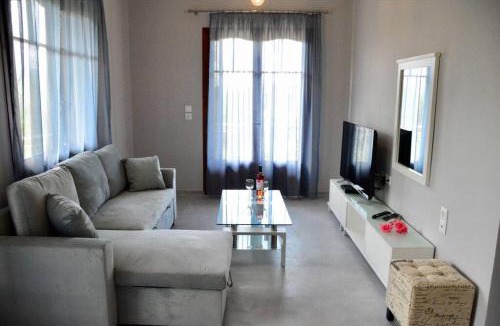 Kalamitsi Apartment | Sea Breeze Apartments - n.1 with private pool