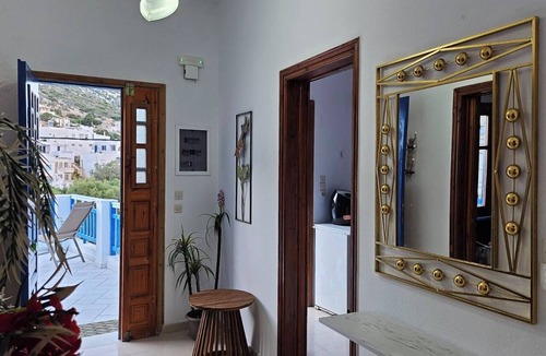 Lionas Apartment | Sea Breeze Retreat – Spacious Apartment with Panoramic Sea View