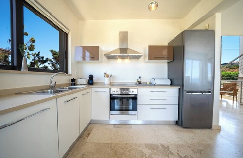 Stavros Villa | Sea front * 1 km to the beach * Ideal for family