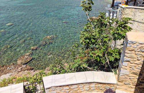 Neon Oitylo House | Sea front Maisonette for 8 in Neo Itilo