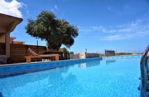 Moni Chrisoskalitissis House | Sea Lake Holiday House
