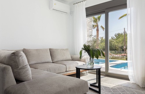 Paralia Ofryniou Villa | Sea Residence -3 bedroom Villa with Private Pool