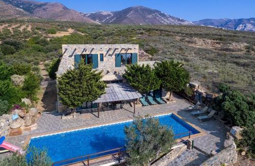 Livadia Villa | Sea-Sunset Views Villa Lefkothea with Private Pool near Elafonissi