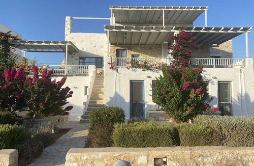 Santa Maria House | Sea Swell Villa 2 - stylish home with shared pool