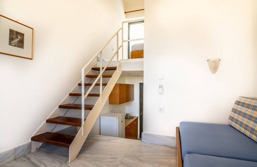 Stalos Apartment | Sea view room in Orestis hotel