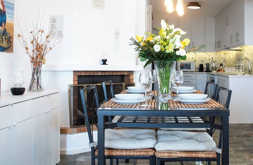 Saronida Apartment | Sea View spacious apartment next to the Beach in Saronida, Athens Riviera