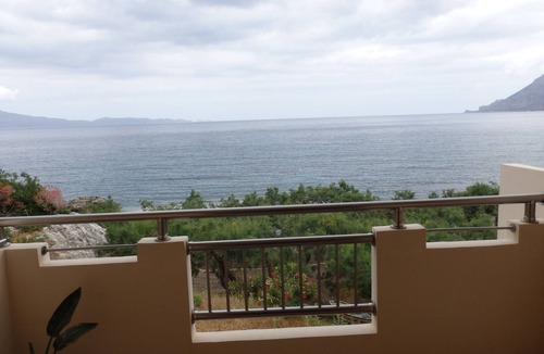 Kolymbari Apartment | Sea view studio,30 meter from seaside