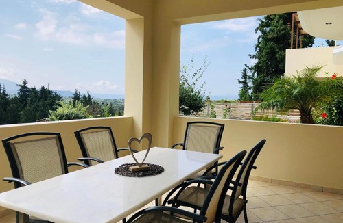 Gavalochori Villa | Sea View Three Bedroom Villa Giorgios