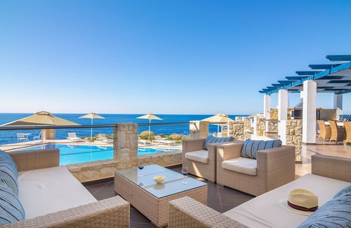 Stavros Villa | Sea view villa close to beach, private heated pool