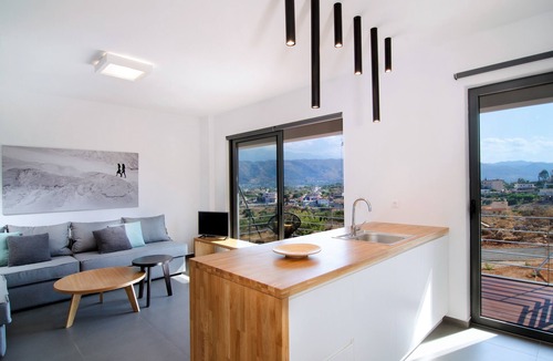Souda House | Seametry Luxury Living Apartments