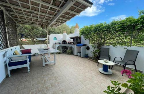 Minoa Pediada House | 'Seashell" maisonette by the sea -private patio-