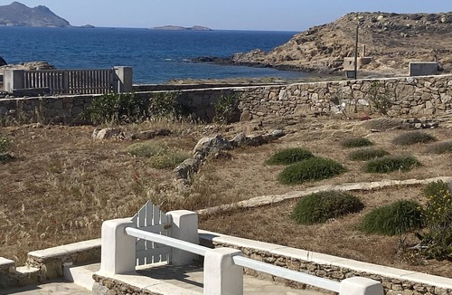 Ftelia Apartment | Seaside house in famous Ftelia Beach Mykonos1 min walking distance from thebeach