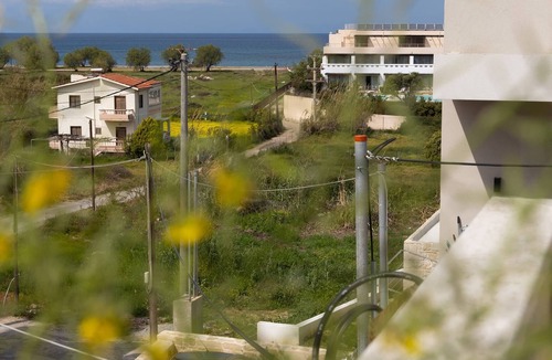 Darmarochori House | SeaStone House for relaxation, 4min walk to beach!