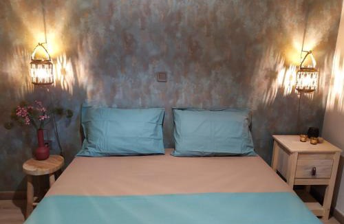 Sarakiniko Apartment | SeaView Backyard