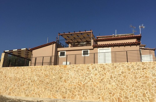 Agii Theodori Villa | Seaview Hilltop Villa/wi-fi, A/c, Near Beach & Ancient Sites Only 45' to Athens
