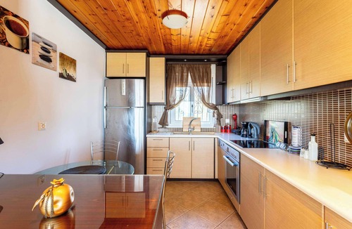Agrilos Apartment | Seaview & Nature Retreat - Filiatras Cozy Hideaway
