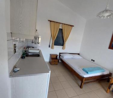 Mirina Apartment | Seaview Saravari Studios