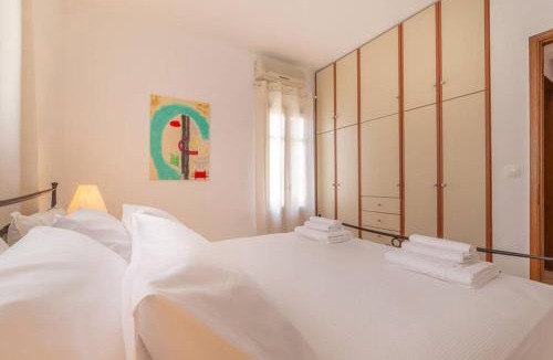 Paleopolis Apartment | Seaview Stylish Flat in Andros - walk to beach
