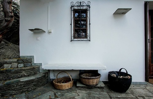 Makrynitsa House | Secluded cottage & guesthouse in the mountains