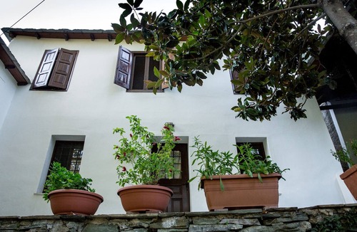 Makrynitsa House | Secluded cottage & guesthouse in the mountains