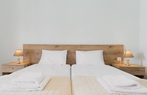 Kavos Hotel | Secreta Vista