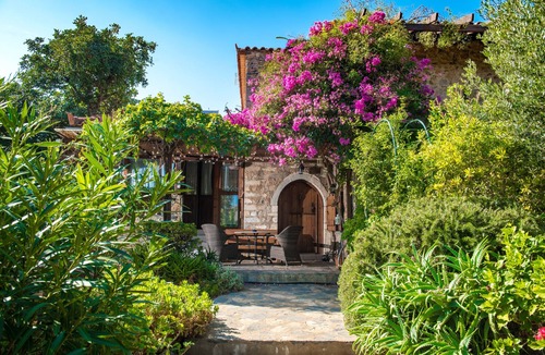 Elounda Villa | Serenity Estate - 2 bedroom villa walking distance to the beach