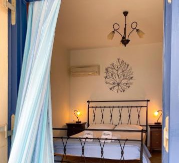 Kithira House | SERRAS ROOMS