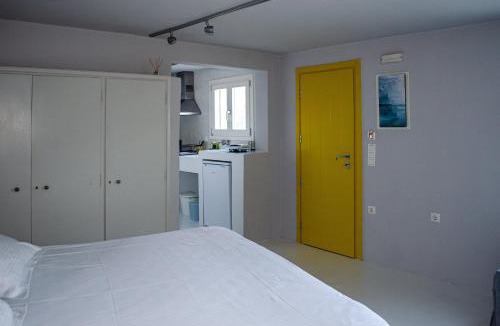 Vathi Apartment | SifnosLiving - Love