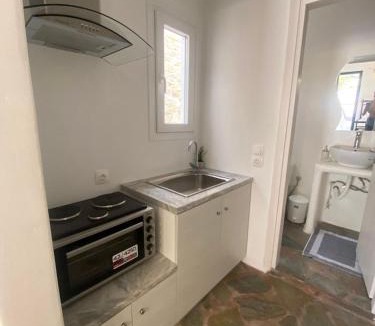 Kithnos Apartment | Simousi Studio 1 sea view on the beach