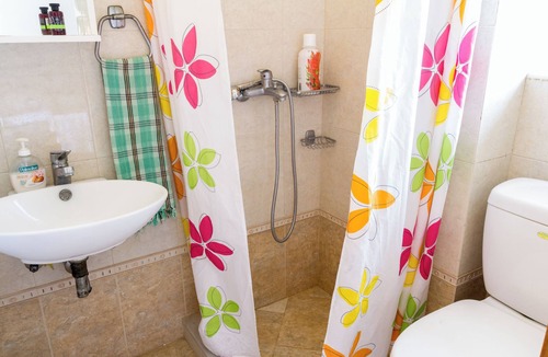 Diafani Apartment | Single studio with Kitchen, 3 minutes (by foot) to the Beach & Hiking paths.