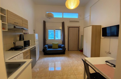 Korinthos Apartment | Sisifou Apartments