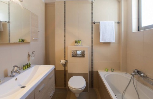 Pikris Villa | Skouloufia Villas 3 - Three Bedroom Villa, Sleeps 8