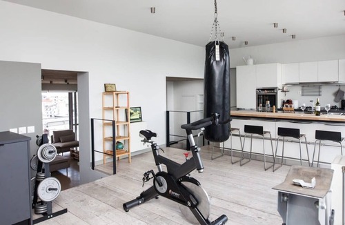 Gazi Apartment | Sky High Luxury 360 Athens Views with Private Gym