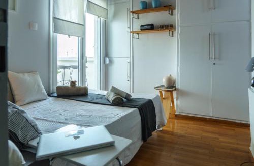 Pangrati Apartment | Small & cozy with Acropolis & Lycabettus view