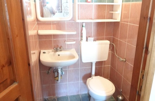 Amaniou House | Small guest house in quiet private grounds.