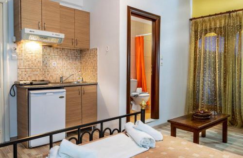Neos Marmaras Apartment | Sofias Studios East Home