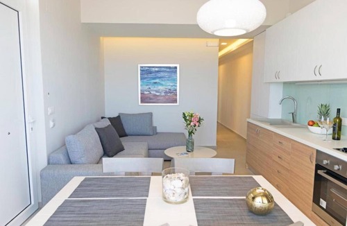 Agii Apostoli Apartment | Sonja 2 apartment,pool,Beachfront,Chania