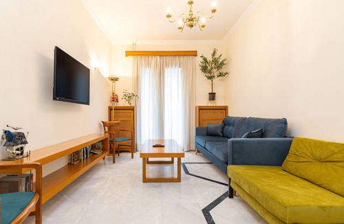 Old Town Apartment | Soul of Sun - Spacious Luxury 90sqm Apt, 2 Baths, Center, Parking Available 900m