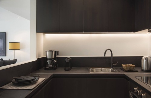 Glyfada Apartment | South42