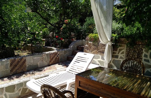 Ammoudara Villa | Spaceful apartment with veranda 'n garden
