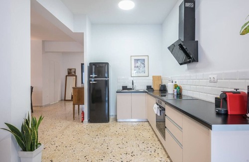 Psirri Apartment | Spacious 2 Bedrooms Apartment w/Balcony In City Center