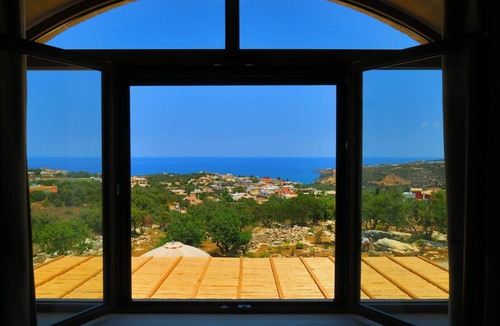 Gerani Villa | Spacious 4 bedroom villa with large heated pool, walking distance to the village