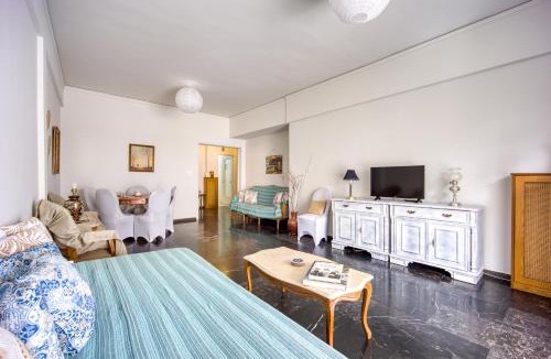 Kinosargous Apartment | Spacious & bright apt near Acropolis