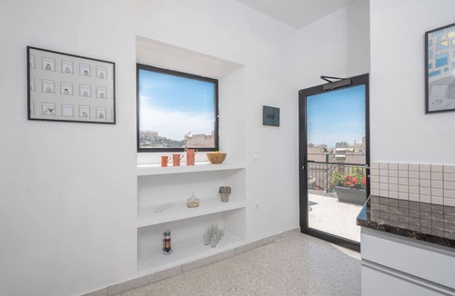 Monastiraki Apartment | Spacious designer apartment in the heart of Athens